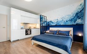 AuriApartments Libeň nový byt 1kk s garáží